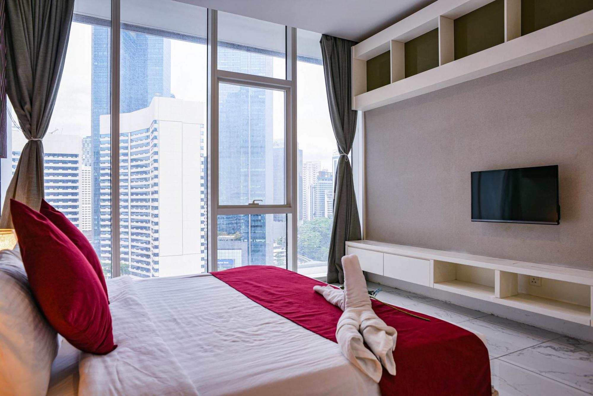 Sidemen At Platinum Klcc Apartment Kuala Lumpur
